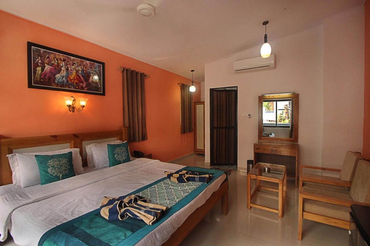 Lui Beach Resort Candolim Kültér fotó